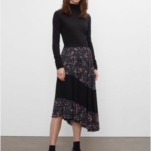 Club monaco floral skirt